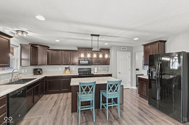 888 Coralberry Lane, Greenwood, IN 46143