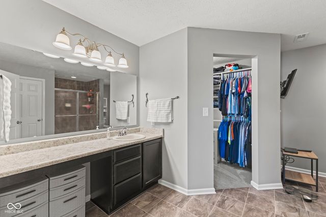 888 Coralberry Lane, Greenwood, IN 46143