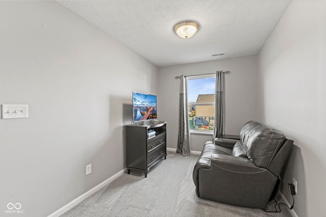 888 Coralberry Lane, Greenwood, IN 46143