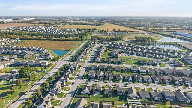 888 Coralberry Lane, Greenwood, IN 46143