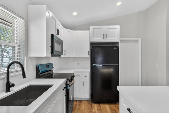 351 NW 8th Avenue, Delray Beach, FL 33444