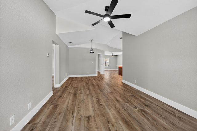351 NW 8th Avenue, Delray Beach, FL 33444