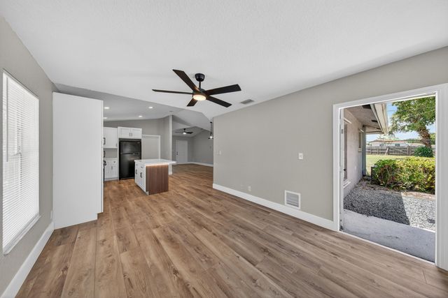 351 NW 8th Avenue, Delray Beach, FL 33444