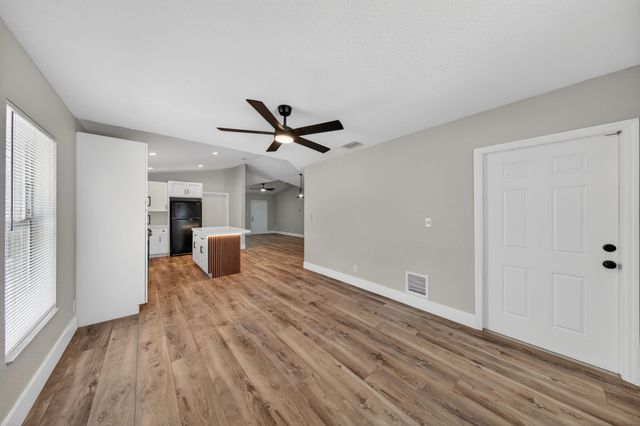 351 NW 8th Avenue, Delray Beach, FL 33444