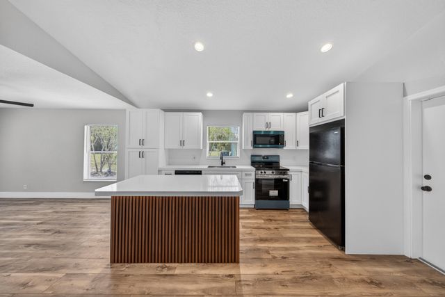 351 NW 8th Avenue, Delray Beach, FL 33444