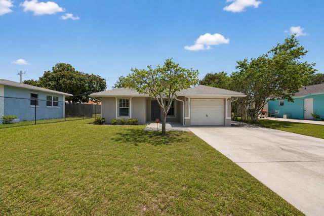 351 NW 8th Avenue, Delray Beach, FL 33444