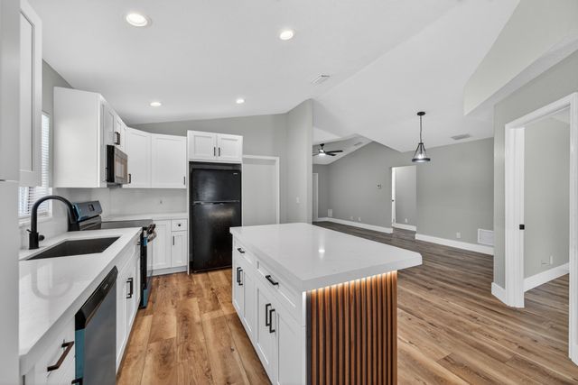 351 NW 8th Avenue, Delray Beach, FL 33444