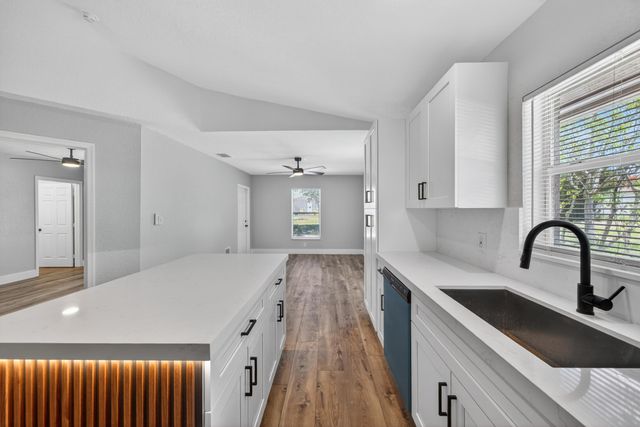351 NW 8th Avenue, Delray Beach, FL 33444