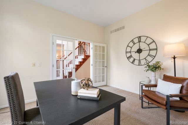 27852 Larson Lane, Farmington Hills, MI 48331