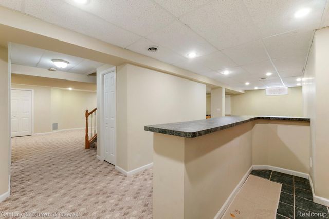 27852 Larson Lane, Farmington Hills, MI 48331