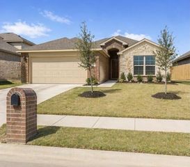 1012 Meadow Green Court, Princeton, TX 75407