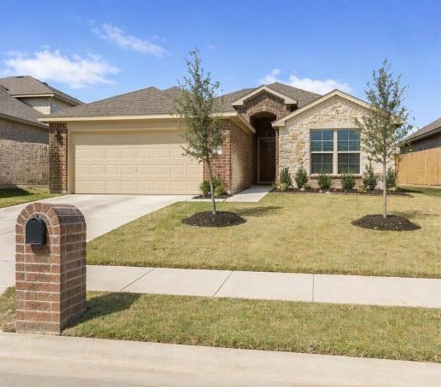1012 Meadow Green Court, Princeton, TX 75407