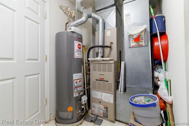 21628 Majestic Drive, Trenton, MI 48183