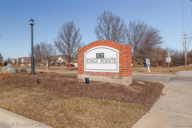 21628 Majestic Drive, Trenton, MI 48183