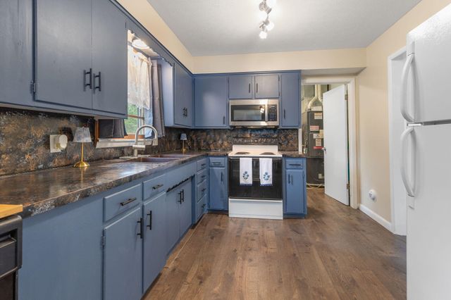 3429 S Franklin Avenue, Springfield, MO 65807