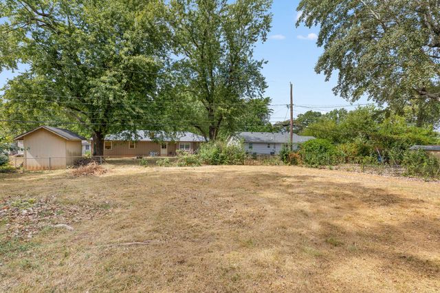 3429 S Franklin Avenue, Springfield, MO 65807
