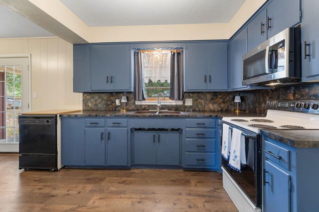 3429 S Franklin Avenue, Springfield, MO 65807