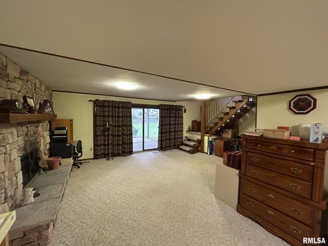 1612 SUMMIT Drive, Pekin, IL 61554