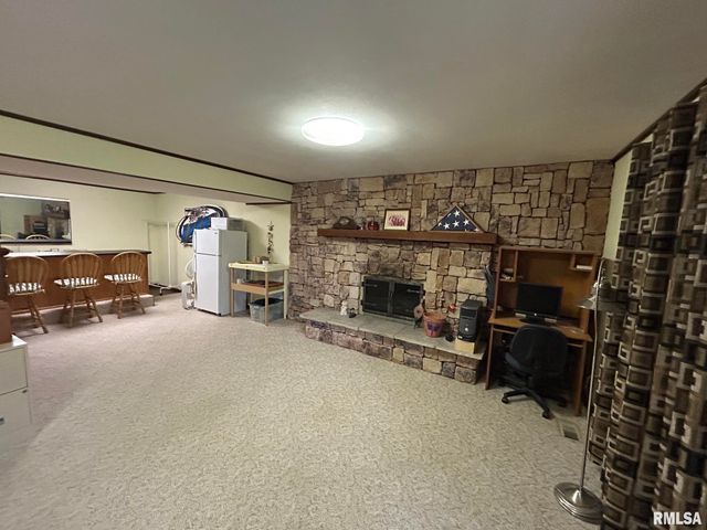 1612 SUMMIT Drive, Pekin, IL 61554