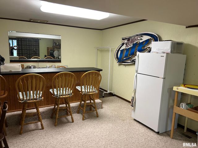 1612 SUMMIT Drive, Pekin, IL 61554