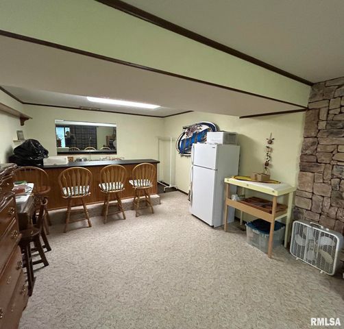 1612 SUMMIT Drive, Pekin, IL 61554