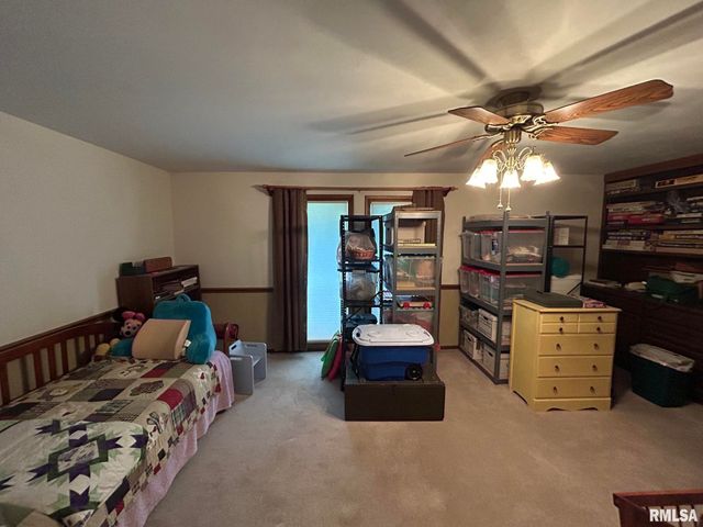 1612 SUMMIT Drive, Pekin, IL 61554