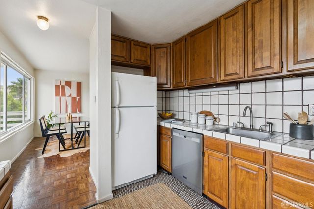305 Virginia Avenue, San Francisco, CA 94110
