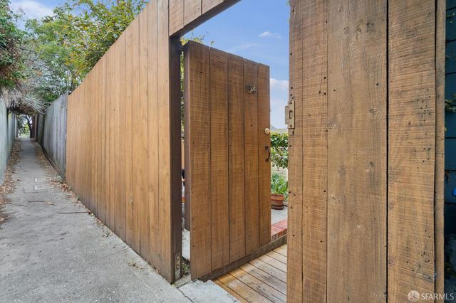 305 Virginia Avenue, San Francisco, CA 94110
