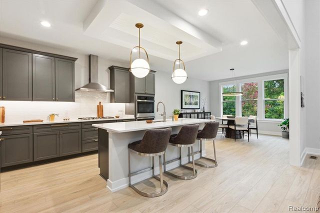 50272 Hedgewood Drive, Canton, MI 48187