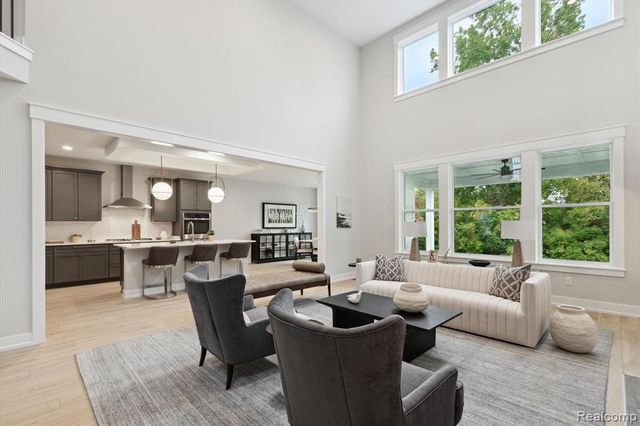 50272 Hedgewood Drive, Canton, MI 48187