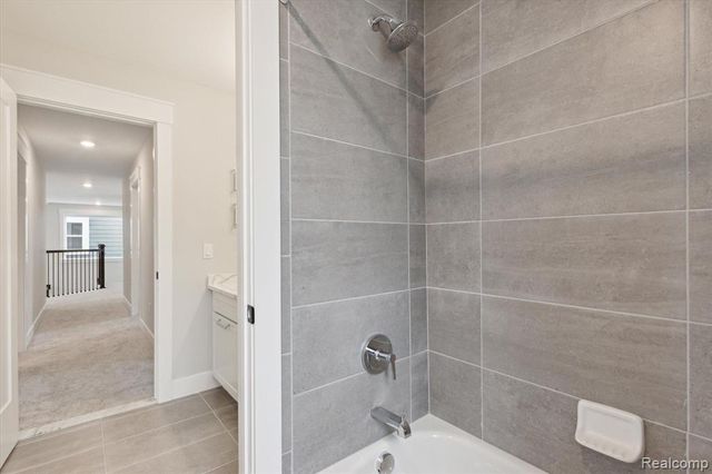 50272 Hedgewood Drive, Canton, MI 48187