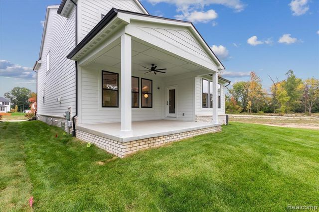 50272 Hedgewood Drive, Canton, MI 48187