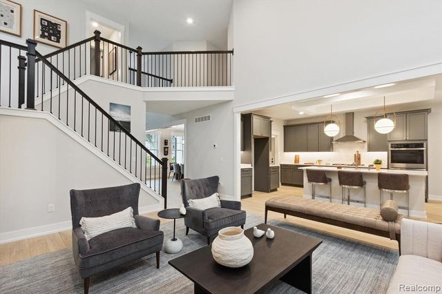 50272 Hedgewood Drive, Canton, MI 48187