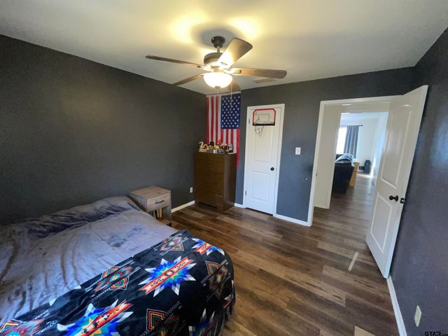 2101 Woodbine Drive, Gladewater, TX 75647