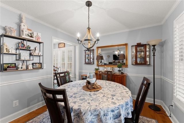 6229 Ivy Springs Drive, Flowery Branch, GA 30542