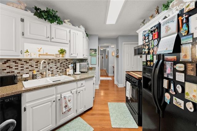 6229 Ivy Springs Drive, Flowery Branch, GA 30542