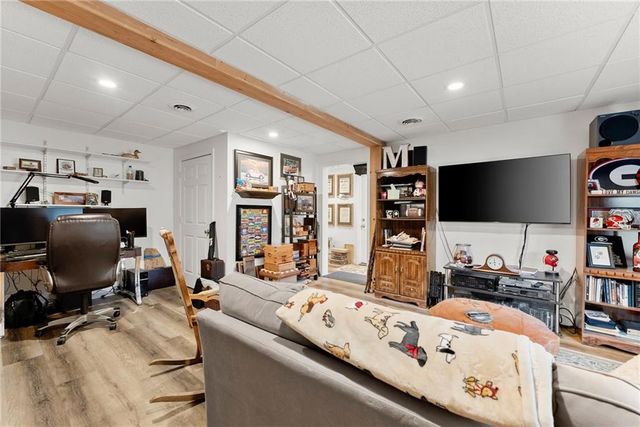 6229 Ivy Springs Drive, Flowery Branch, GA 30542