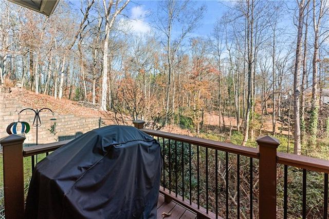 6229 Ivy Springs Drive, Flowery Branch, GA 30542