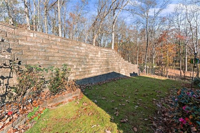 6229 Ivy Springs Drive, Flowery Branch, GA 30542