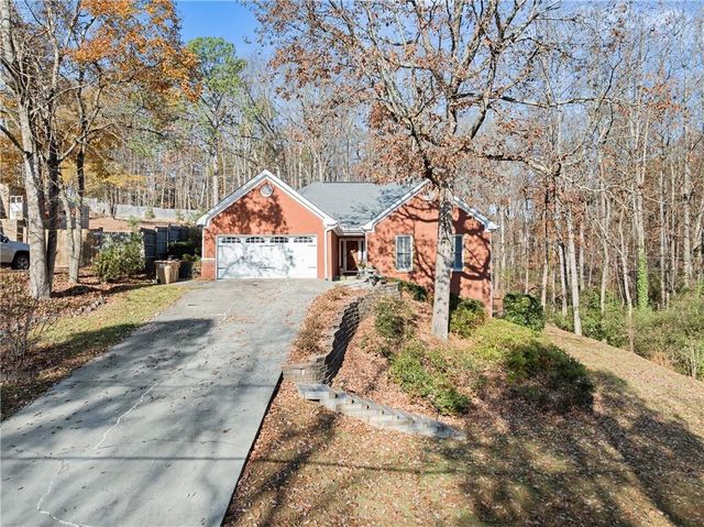6229 Ivy Springs Drive, Flowery Branch, GA 30542