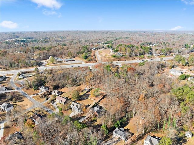 6229 Ivy Springs Drive, Flowery Branch, GA 30542