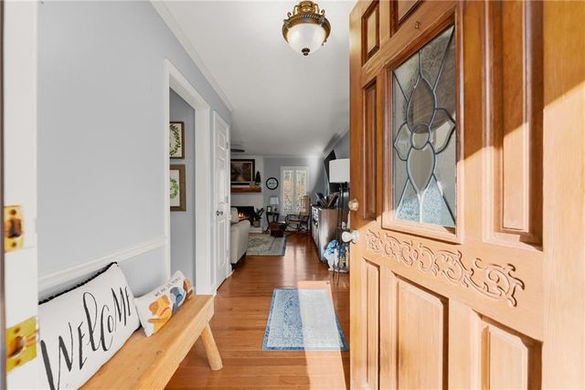 6229 Ivy Springs Drive, Flowery Branch, GA 30542