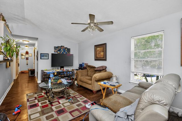 862 Charles Avenue, Lexington, KY 40508