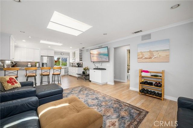 140 12th Street, Seal Beach, CA 90740