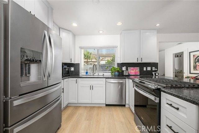 140 12th Street, Seal Beach, CA 90740