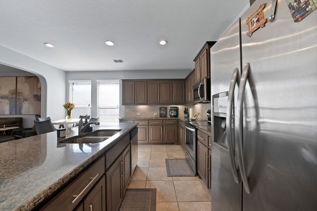 1016 Brownford Drive, Fort Worth, TX 76028