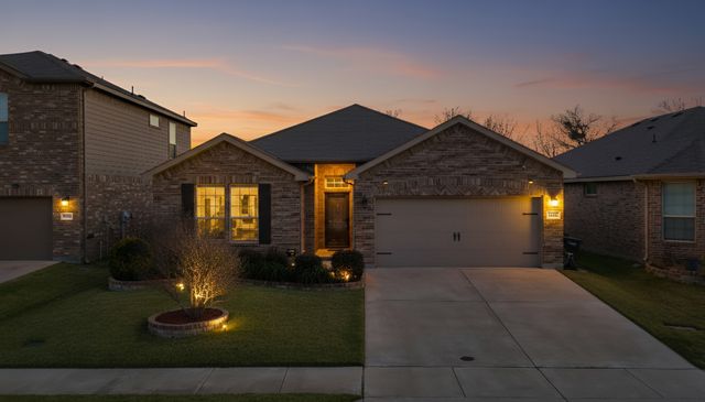 1016 Brownford Drive, Fort Worth, TX 76028