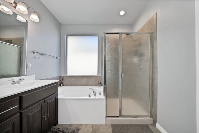 1016 Brownford Drive, Fort Worth, TX 76028