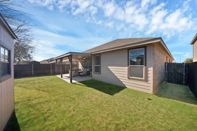 1016 Brownford Drive, Fort Worth, TX 76028