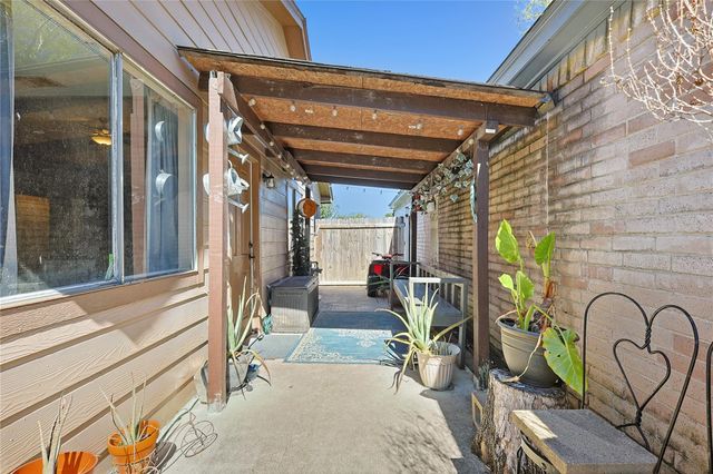 13142 Crystal Cove Drive, Houston, TX 77044